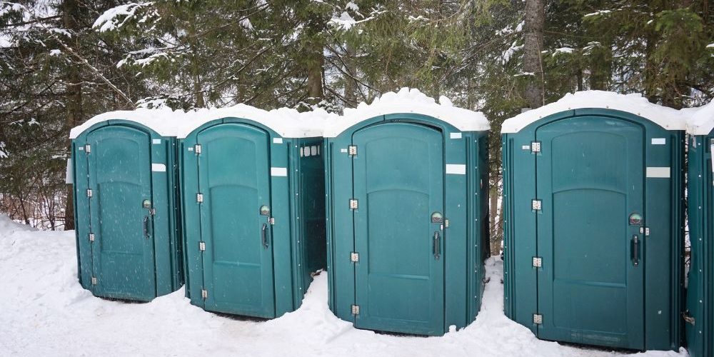 xr:d:DAFSzLUJqHQ:3,j:41947761606,t:22112320 Portable Toilets for Winter Events: Tips to Keep Them Functional